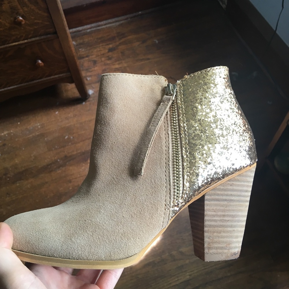 Aldo glitter heel booties!